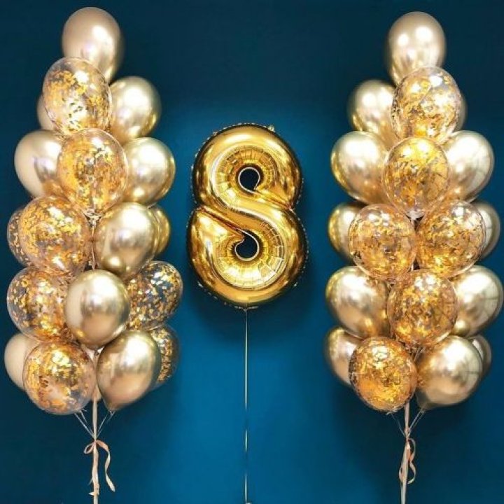 Цифра с фонтанами шаров  в Армавире