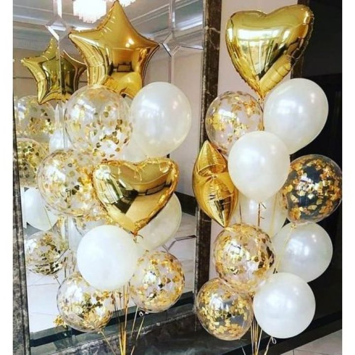 Фонтан шаров "Привет, это я" в Армавире