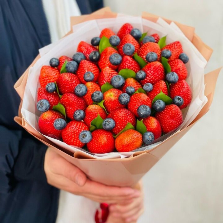 Ягодный бум №4 в Армавире