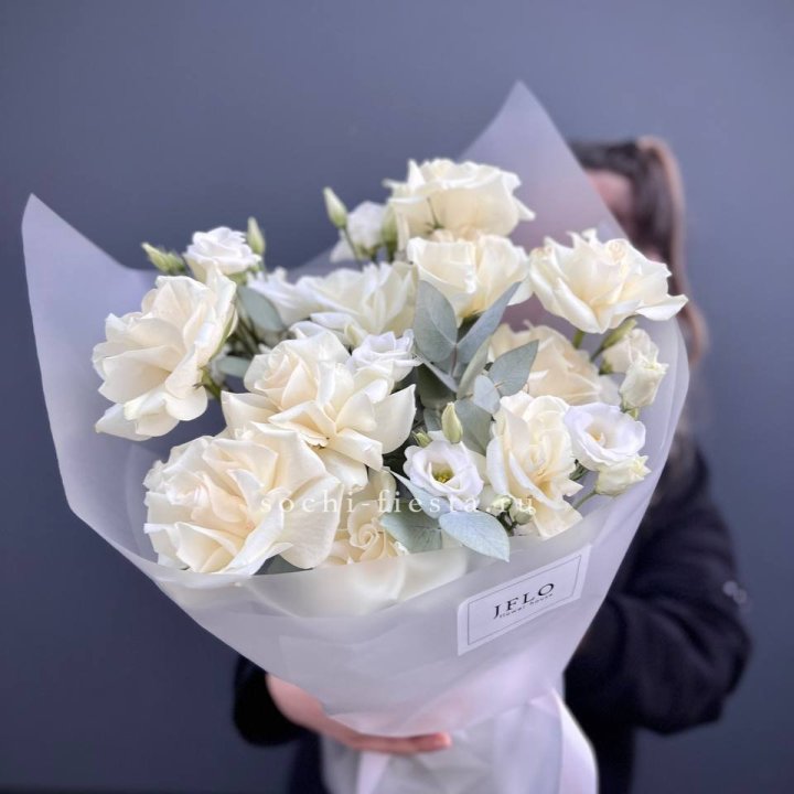 Букет французских роз и эустомы  в Армавире