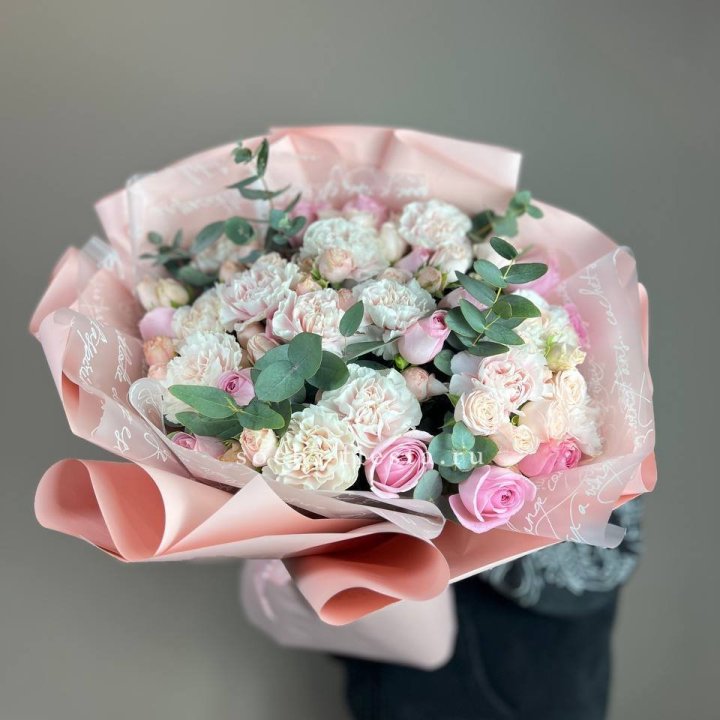  Букет  "Любовь в её глазах" в Армавире