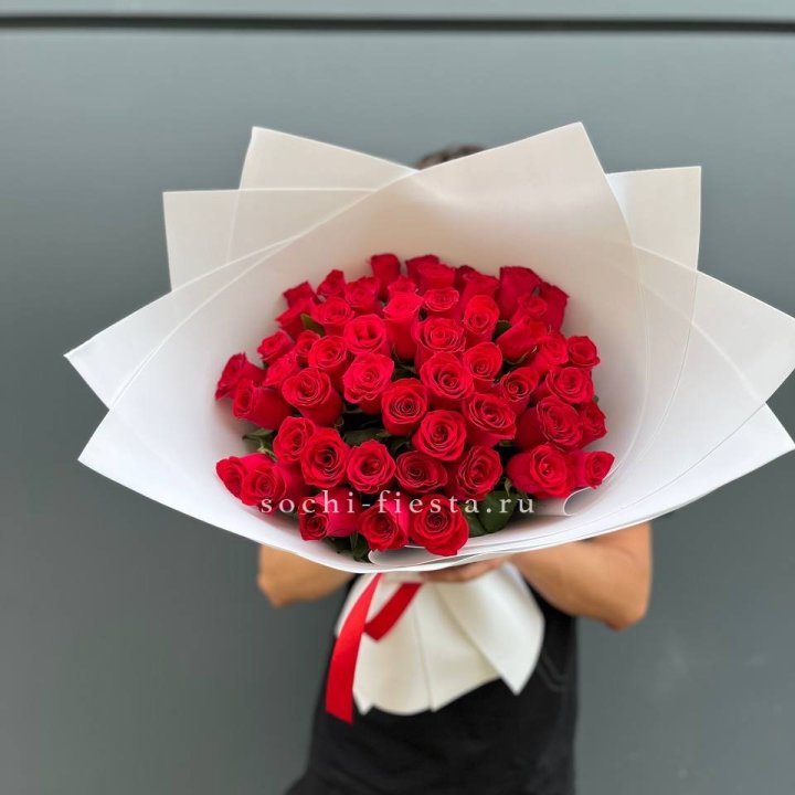 51  красная роза в Армавире