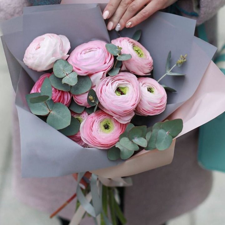 Ранункулюсы с эвкалиптом №1 в Армавире