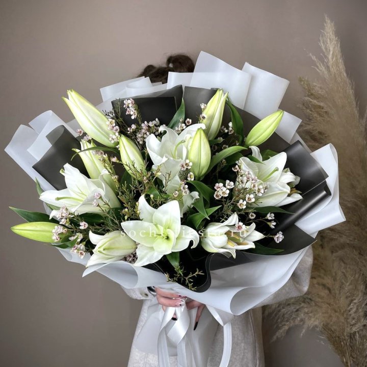 Букет лилий Снежная королева в Армавире