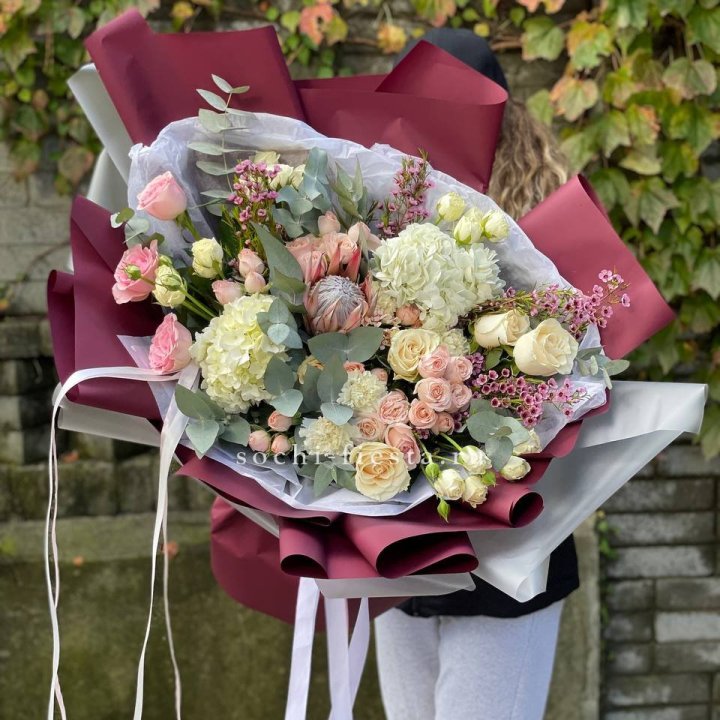 Авторский букет с протеей №1 в Армавире