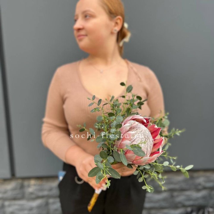 Свадебный букет "Протея" в Армавире