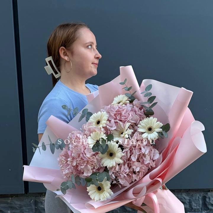 Букет "Знак любви" в Армавире