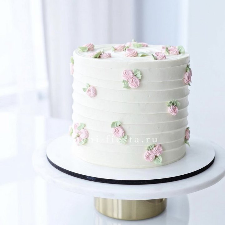 Торт "Розы в снегу" в Армавире