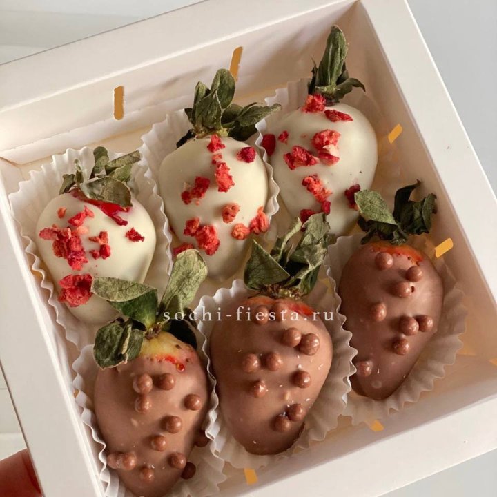 Клубника в шоколаде 6 ягод в Армавире