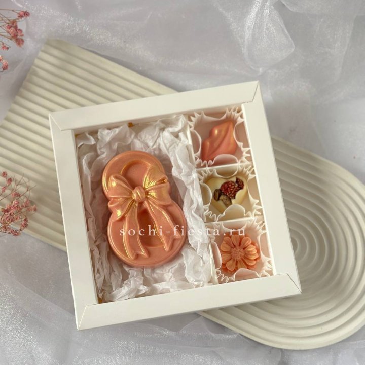 Конфеты из шоколада 8 Марта в Армавире