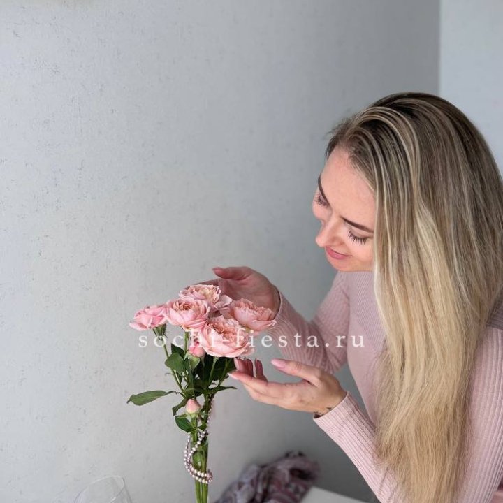 Цветочная подписка "Пакет маленький" в Армавире