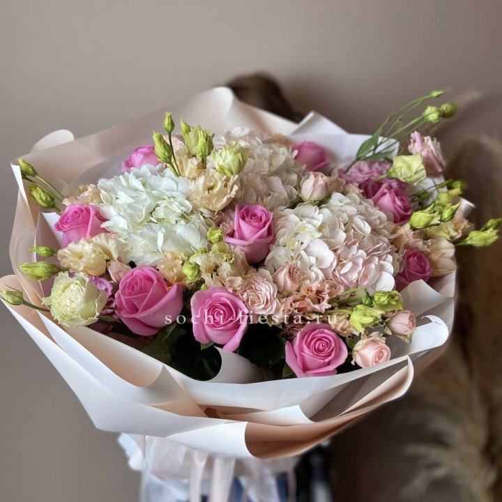 Дизайнерский букет "Каролина" в Армавире