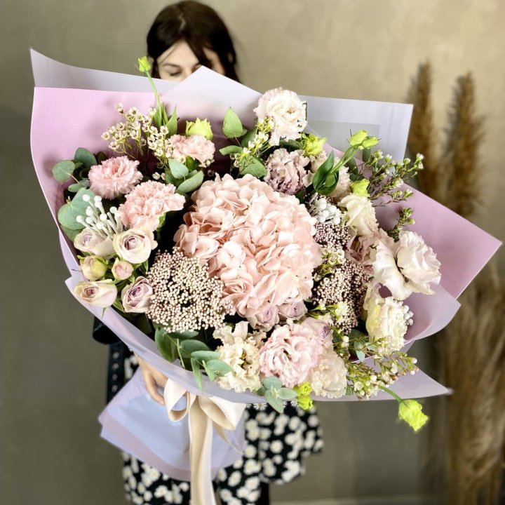 Дизайнерский букет "Трели кримс" в Армавире