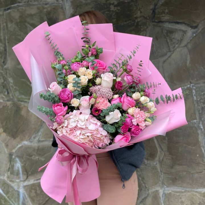 Дизайнерский букет "Паулина" в Армавире