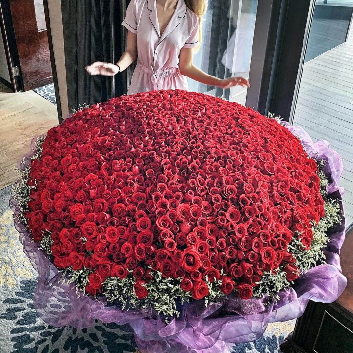 1001 роза в Армавире