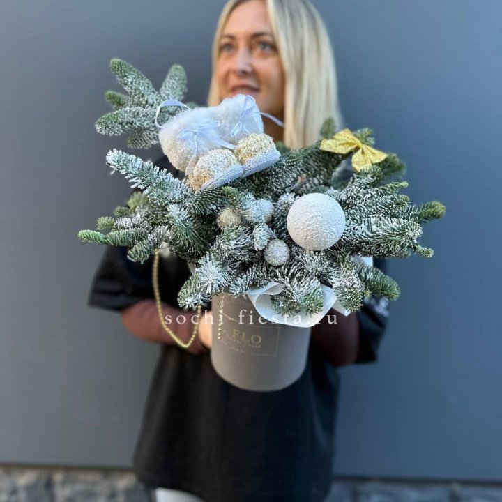 Новогодний бокс "Ботс голд" в Армавире