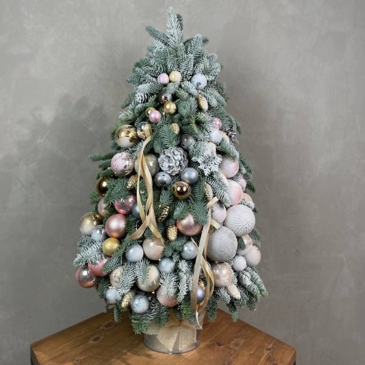 Новогодняя ёлка из веток датского нобилиса в Армавире