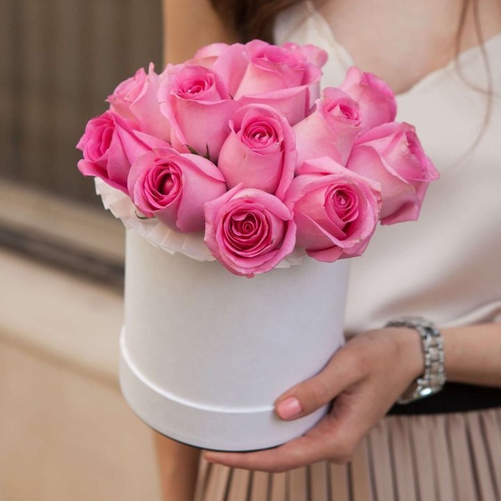 15 роз в боксе Кэтрин в Армавире