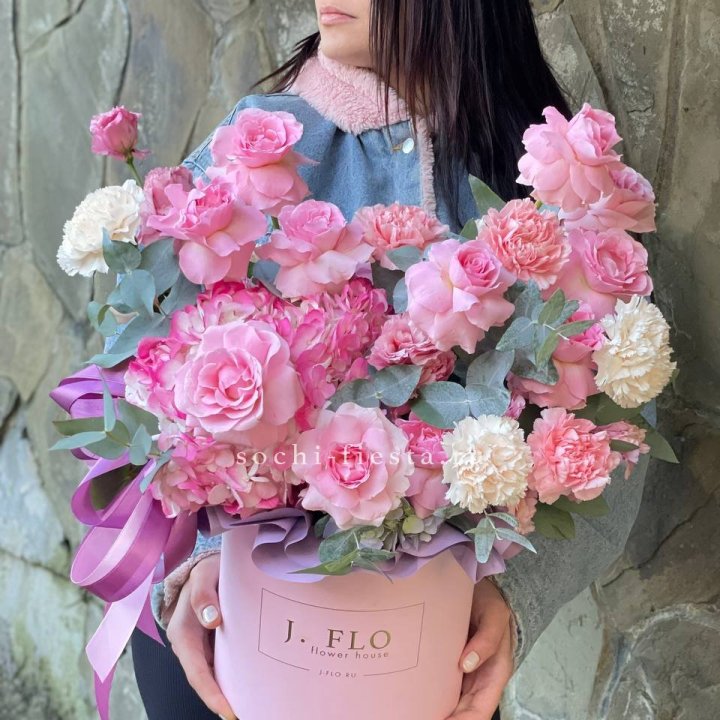 Цветочный бокс "Эсмиральда" в Армавире