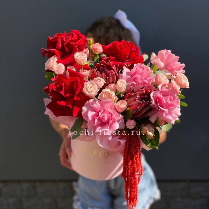 Дизайнерский цилиндр "Густо" в Армавире