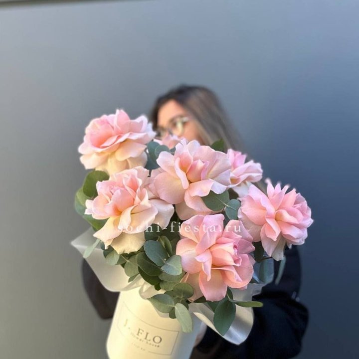 Французские роз в боксе в Армавире