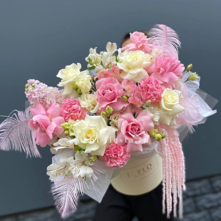 Дизайнерский бокс "Ловели" в Армавире