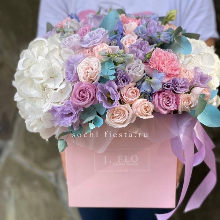 Цветочный бокс макси каб в Армавире