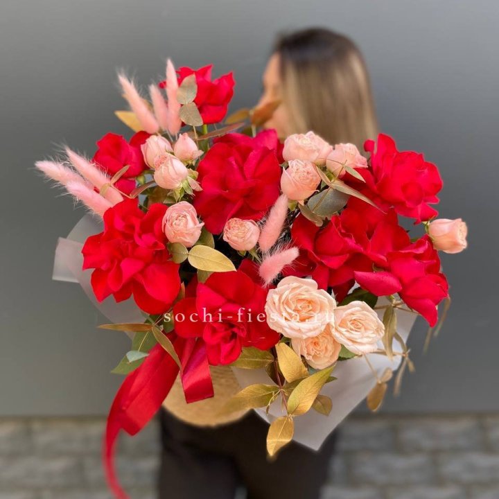 Джутовое кашпо "Любовь Лолиты" в Армавире