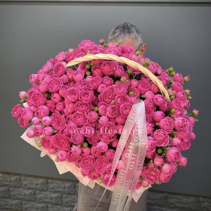 Корзина роз Мисти Баблс 151 в Армавире