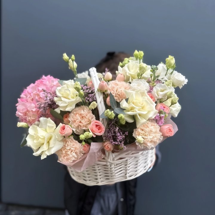 Цветочная корзина "Софтнес" в Армавире