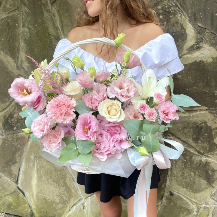 Авторская корзина "Миа" в Армавире