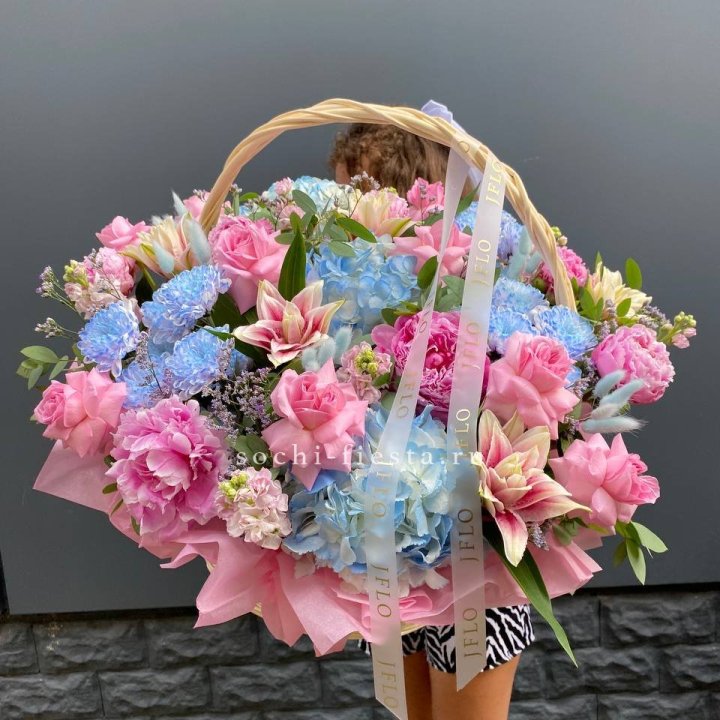 Яркая корзина "Летнее настроение" в Армавире