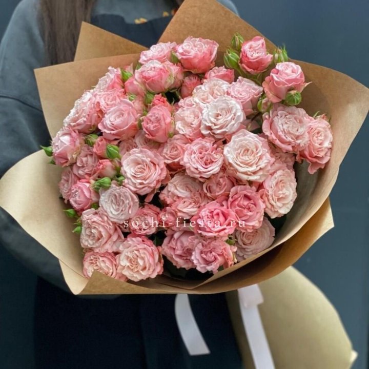 Пионовидные розы Bombastic №2 в Армавире