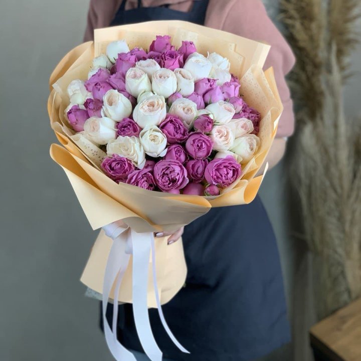 Букет кустовых роз Джулиана в Армавире