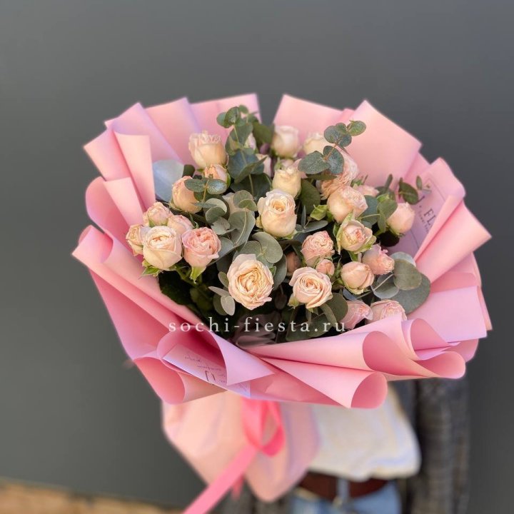 Букет пионовидных роз Cute Love в Армавире