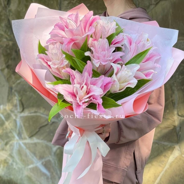 Букет пионовидных лилий №2 в Армавире