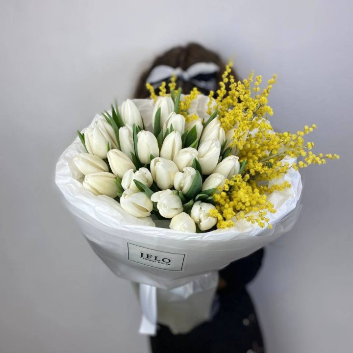 Дуо тюльпан и мимоза в Армавире