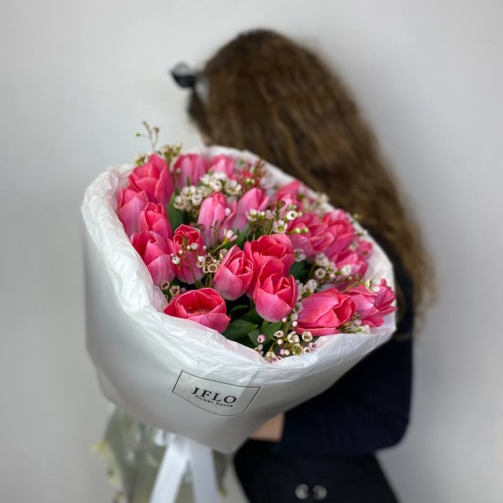 Дуо тюльпаны с хамелациумом в Армавире