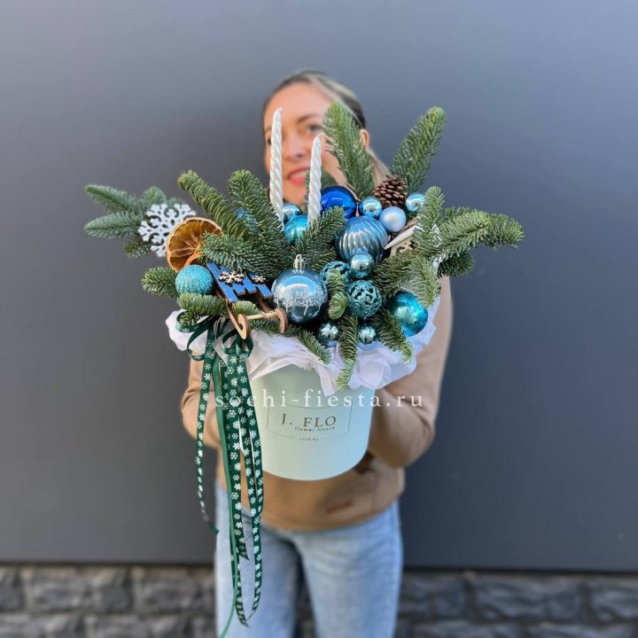 Композиция "Мери крисмас блю" в Армавире