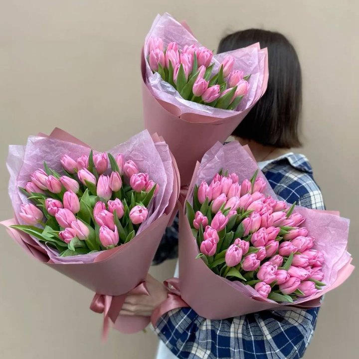 Букет розовых тюльпанов в Армавире