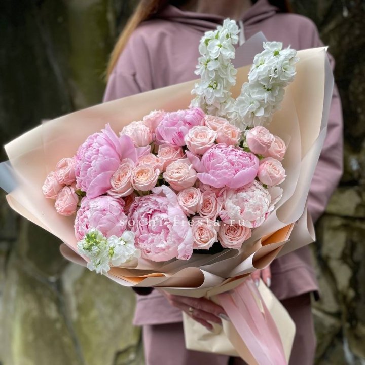 Букет с пионами №1 в Армавире