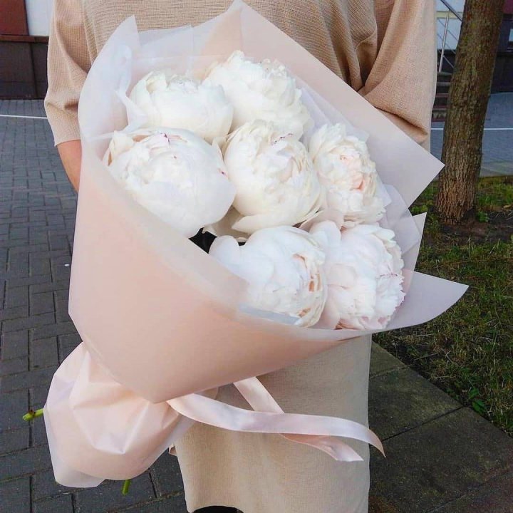 Букет белых пионов в Армавире