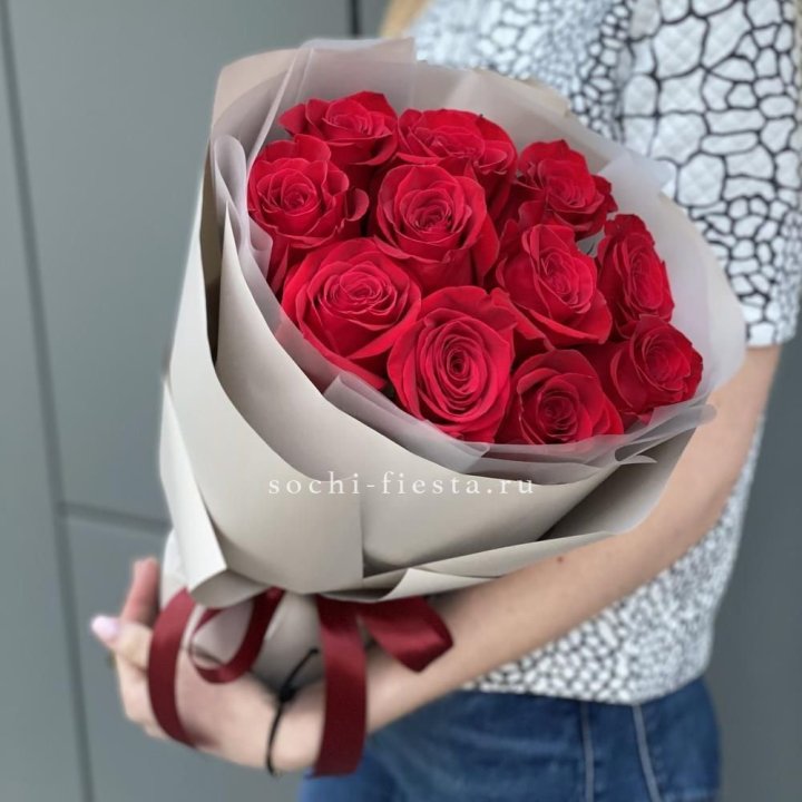 Букет красных роз "Рози" в Армавире