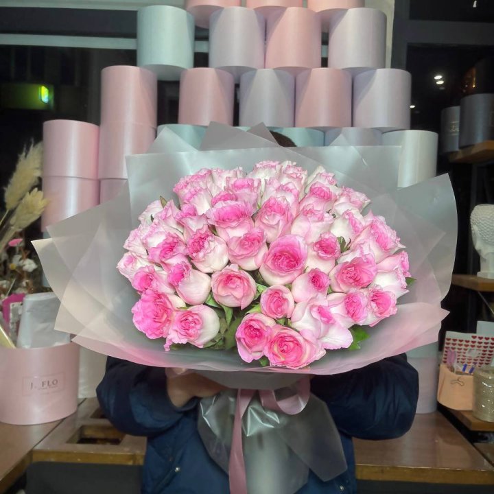  51 розовых роз в Армавире