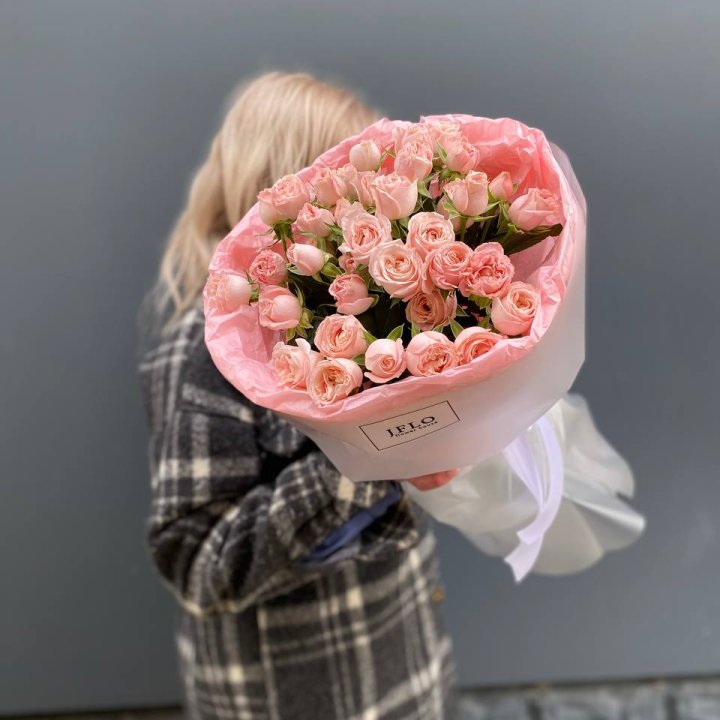 11 роз бомбастик в Армавире