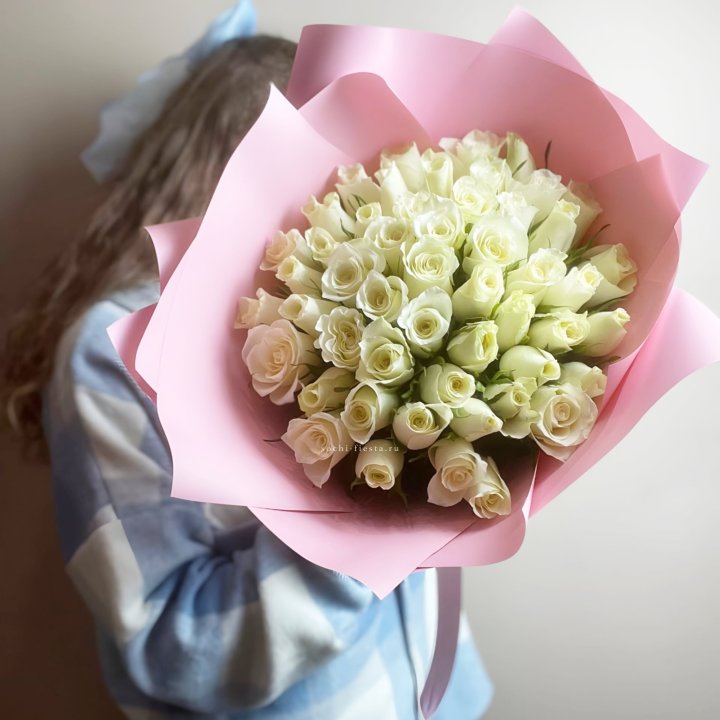 Букет из 51 белой розы (Кения) в Армавире