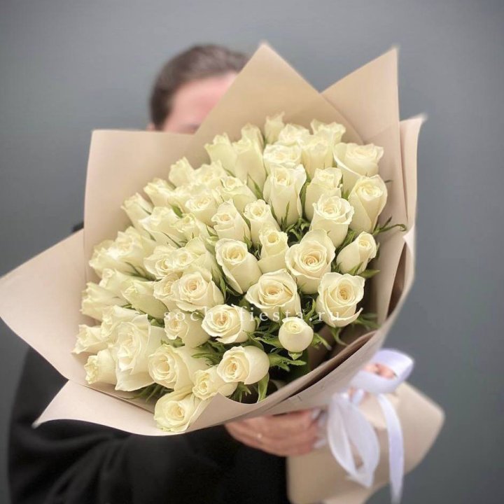 51 белая кенийская роза  в Армавире