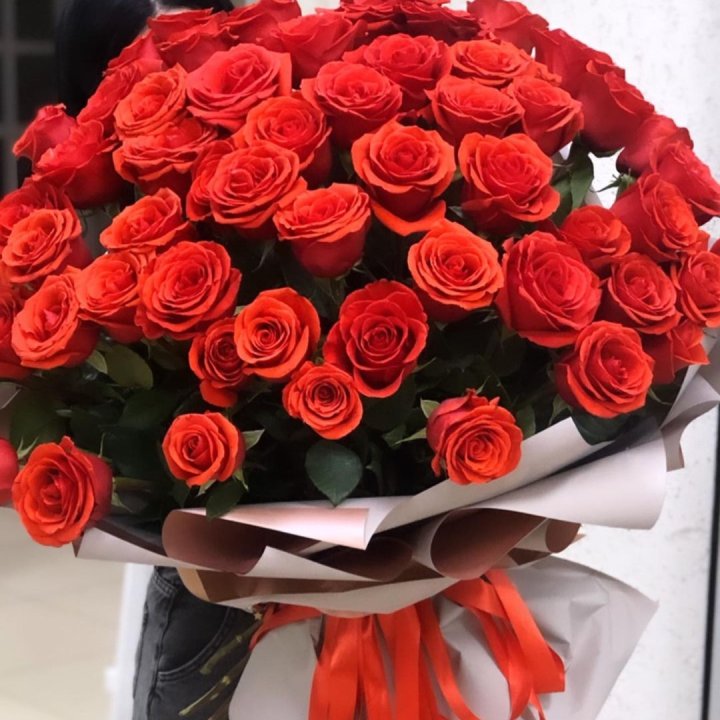 Букет высоких эквадорских роз  в Армавире