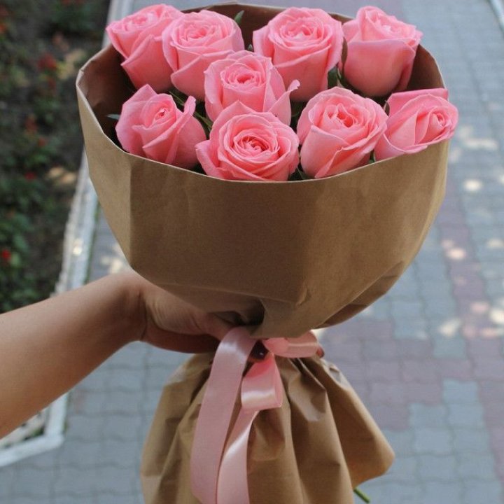 9 розовых роз в Армавире