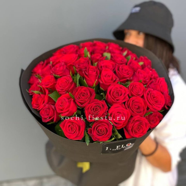 51 роза "Блек" в Армавире